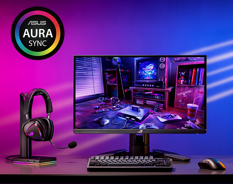 耳机架上的 ROG 棱镜2 位于 ROG 屏幕、键盘和鼠标旁，顶部有 ROG Aura Sync RGB 灯光效果标志。